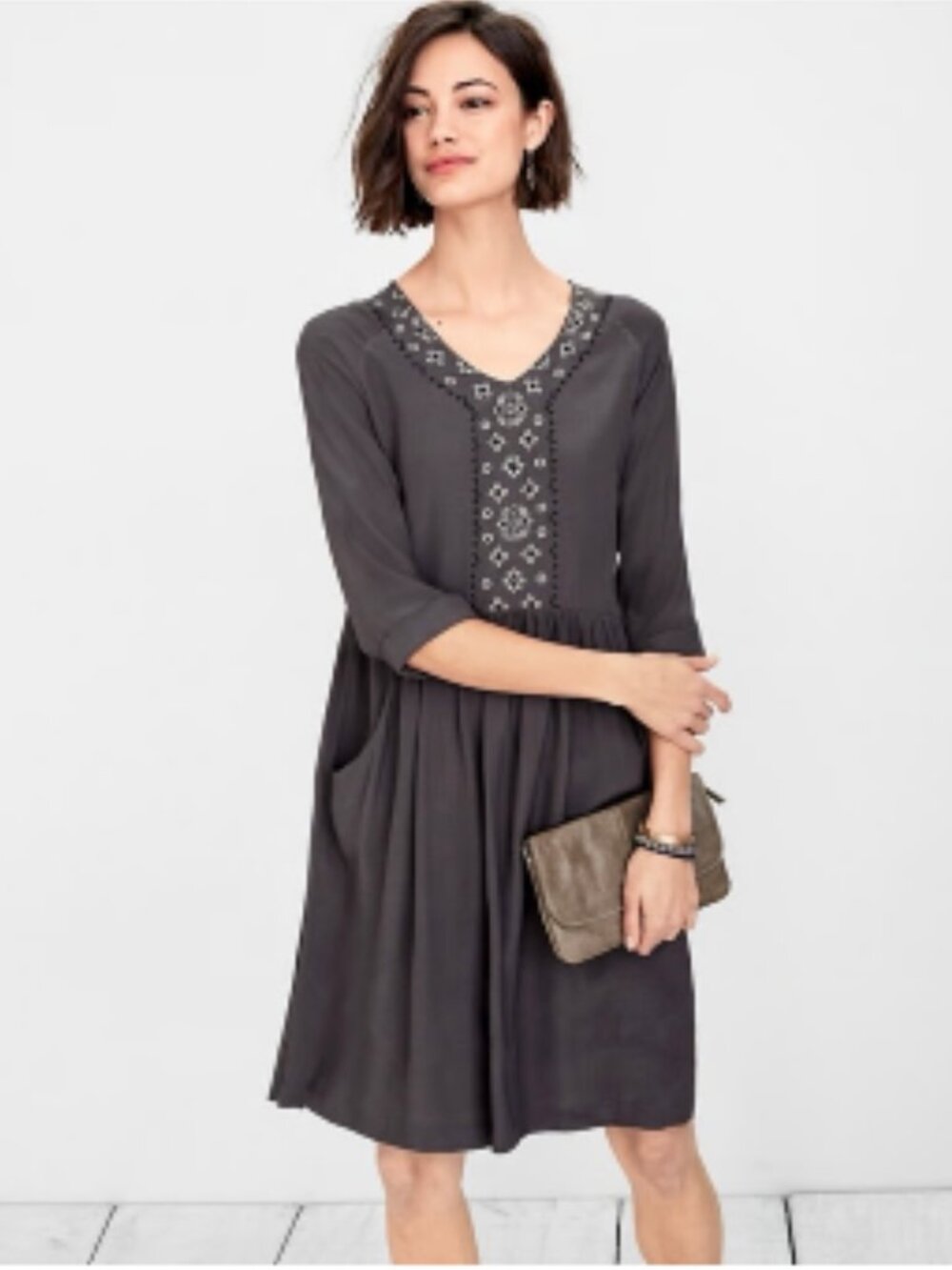 GARNET HILL Women's EUC Embroidered Drop Waist Dress Graphite Gray‎ | Size 8